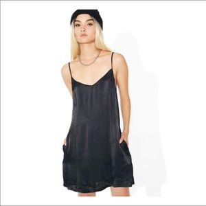 Obey the Giant - Tropique mini black silk NWT